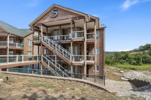 Lake & Mountain View Condo - The Cliffs on Indian Point - Silver Dollar City