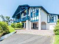 Villa D'exception Avec Piscine et vue Pyrénées 6 Chambres Hotels in Ciboure