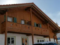 Comfortable 2 room apartment only 200 meters from the valley station. Hotels in der Nähe von Bad Kohlgrub