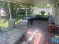 Coastal Blue. 2 minutes to Gulf of Mexico. Private backyard for BBQ/entertaining