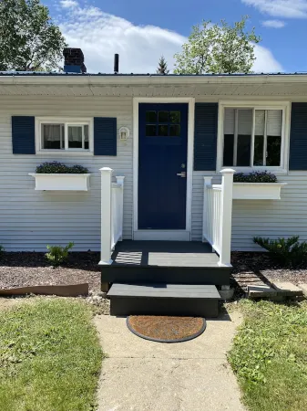 Cottage on Partridge Pond