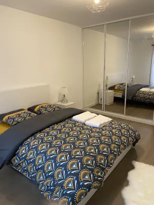 Appartement Meublé et Cosy à Levallois Perret Hotel in zona LVMH Fragrance Brands