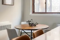 Elegant|Brand New Remodeled|1BR|Next to Beach Hotels in Evanston