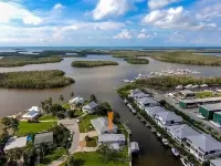 Newly remodeled 1 bedroom suite in Goodland Fl. fishing island of Marco Island