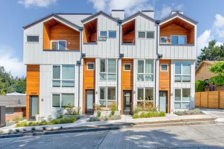 Cheerful 3-bedroom New Townhouse near UW/Seattle Children's with Free Parking Отели рядом с достопримечательностью «Парк Мэттьюс Бич»