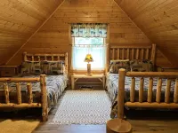 Little Valley private log cabin in the woods by Lake Petenwell