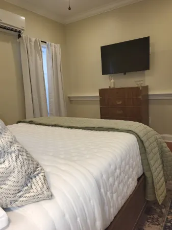 Downtown Lexington Private Apt!