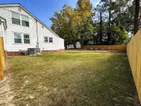 Fun House/King Bed - Close to Town/Full of Entertainment!