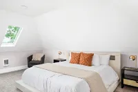 The Carriage House on Lake Superior  I  Lakeshore & Views  I  by Relax Open Air