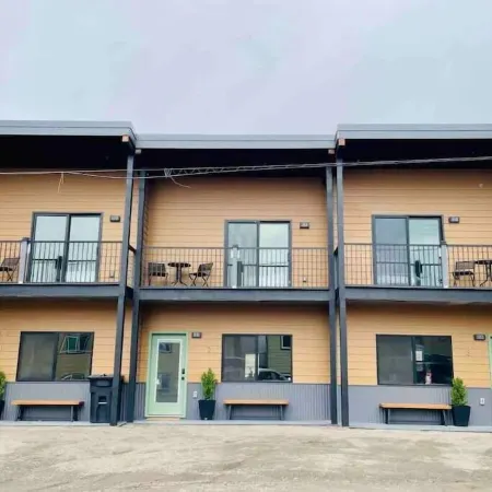 Cozy Wolf Lodge — Unit 1