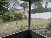 Heavenly Sunshine Hideaway- Spacious, Cozy, VERY Clean, and Quiet Community! Hotels in Sebastian