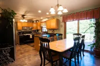 4 Bedroom Home Central Location