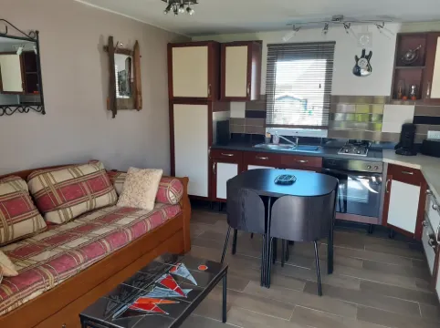 Chalet 100 m from the little sea of Gâvres