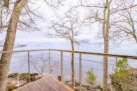 Ocean Side Deck House