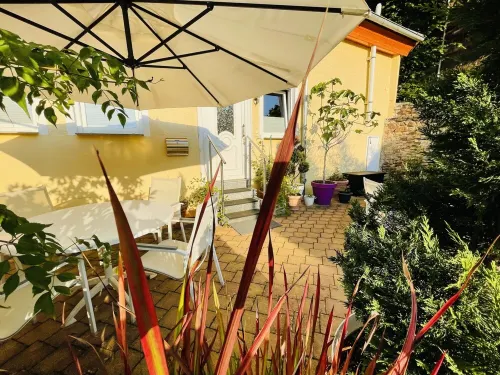 Historic vacation home on the Main, 110 sqm, large terrace, modern and renovated