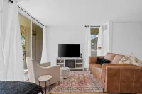 Bay Getaway, Cozy Studio Condominium in Daphne, AL - Sleeps 2 - Near Interstate