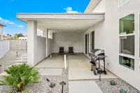 Private home: Open Space, Pool, Spa & Breathtaking Mountain View - Wifi
