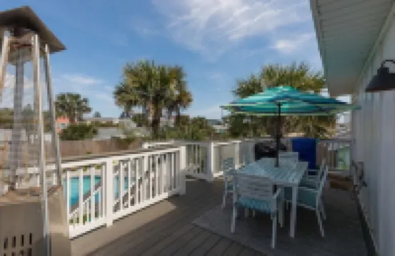 Large Pool. Private Beach Path. Vilano Beach House Closest to Historic St. Aug.