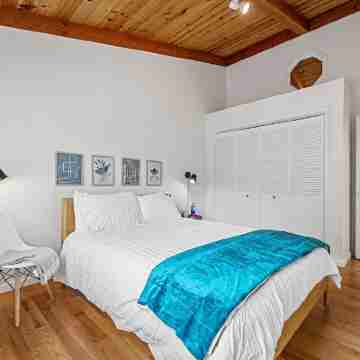 Designer retreat home near Stanford! Luxury, Gym, Peloton, office,Backyard,BBQ Rooms