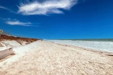 Hilton Head just steps away from one of the world’s best beach destination 🏖!