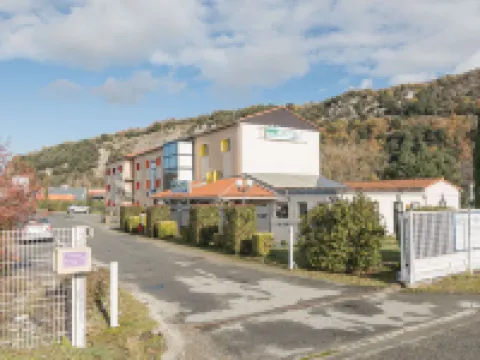 ブリット ホテル コンフォール フォア フォアのホテル