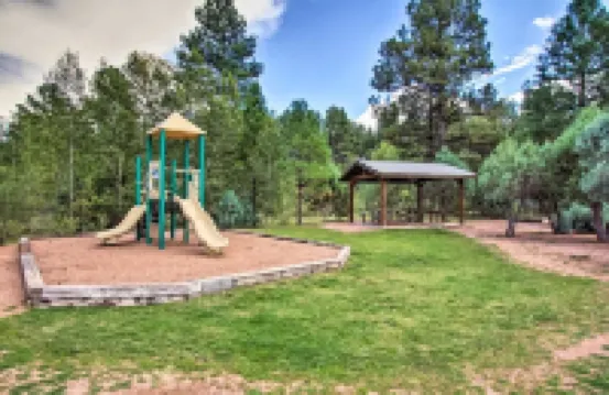 Black Bear Lodge - 5 minutes to Fool Hollow Lake and Golf Courses