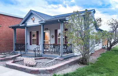 Quaint Downtown Charmer in Heart of Meeker, CO Hotels near Meeker Drugs, Inc