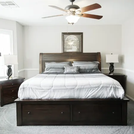 Welcome to this updated beautiful home. Heated community pools. Sleeps 6
