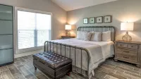 Uncrowded 30A Beach! Hot Tub, Heated Pool + Outdoor TV, Bikes, by Alys +Rosemary