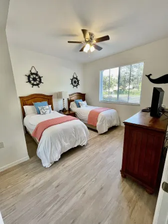 5 Star reviews! 1st floor coastal condo Pretty fountain views! Free Golf May-Oct