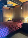 Secluded lakefront cottage with private beach LAKES REGION, DENMARK MAINE - Wifi
