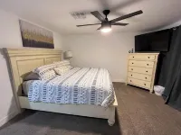 MDRN 4BEDRM House in Las Vegas, 10mins from airport Foot Locker 주변 호텔