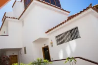 Club Tenerife Los Diamantes 1 Bed  Apartment Seaview Los Cristianos. FREE WIFI