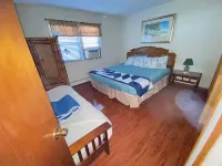 Spacious 2-bedroom apt in the Crest