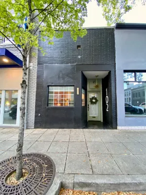 Downtown Condo Steps to Main Street