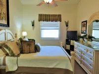 Direct Ocean Front Penthouse, Vacation In The Lap Of Luxury !