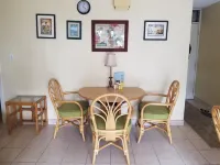 1BR/1BA Peaceful , relaxing , affordable Tropical South Maui Condo.