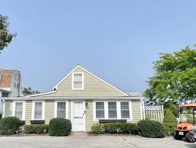 Relaxing Water view Onset Beach 3 bedrooms walking distance to everything