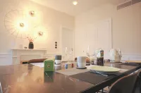 Maison Paul & Romy, the Clock