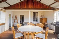 Bickley Valley Cottage