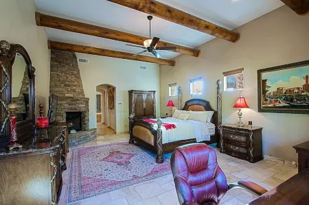 Custom home with heated spa and pool, 1 acre, No HOA, bring Rvs