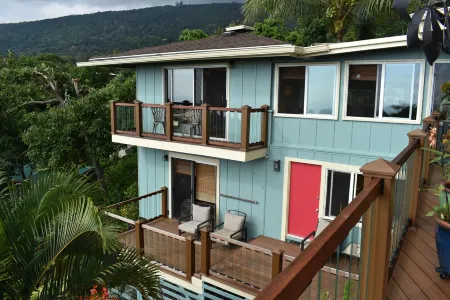 Luxury And Aloha Await You!  Relaxation, Great Snorkeling, Large Unit