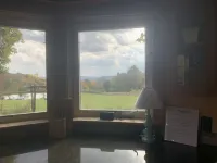 Gorgeous Hilltop Paradise with epic views and swimming pond