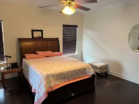 Family Privacy near Gulf Shores, Orange Beach, Fairhope. Private pool. Sleeps 20