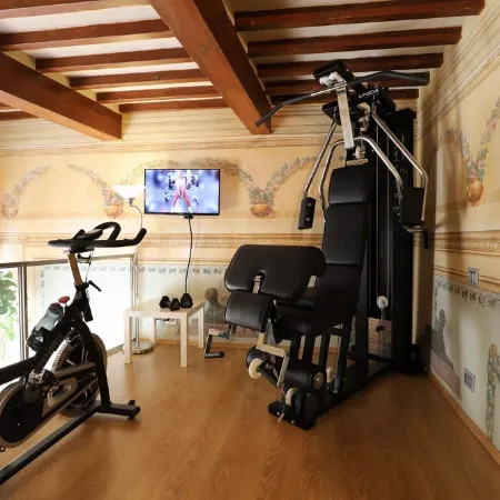 Historic Frescoed Apartment with garden in the center of Arezzo