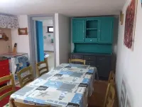 Laura's house 50 meters from the sea