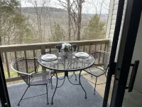 Spacious, CLEAN, 2Kings, Private Deck, PtRoyale Resort Pool & HotTub, Kiddo Fun!