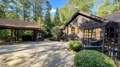 Sparkleberry Cabin