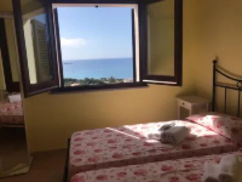 Campulongu, villa with panoramic swimming pool 350 meters from the sea