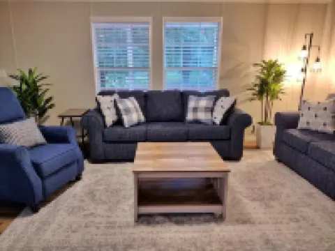 Backwoods Milton House 3BR&2bath 3 Miles from VIR